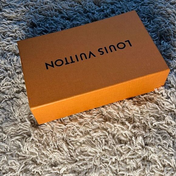 Authentic louis-vuitton box medium - Picture 5 of 15
